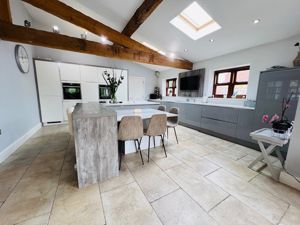 Photo 16- click for photo gallery